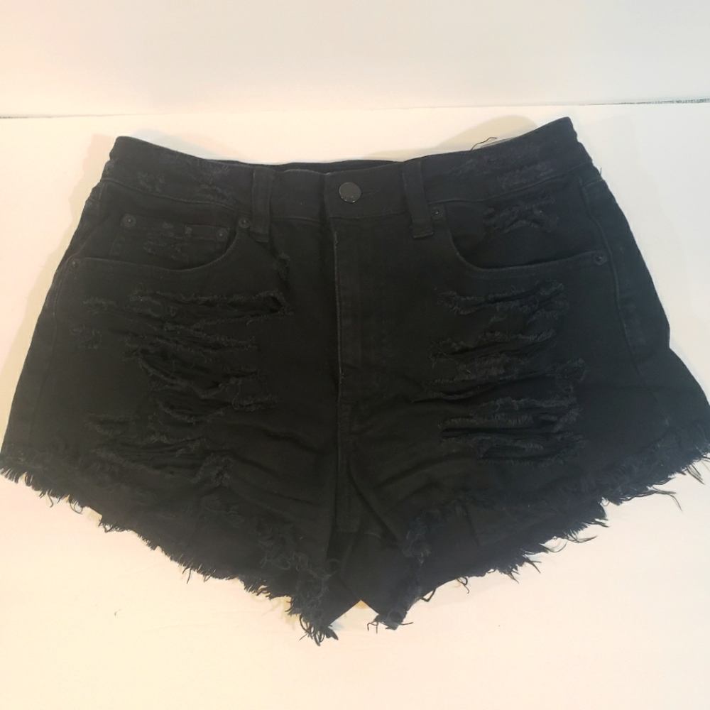 AMERICAN EAGLE Vintage hi rise festival distressed black jeans shorts